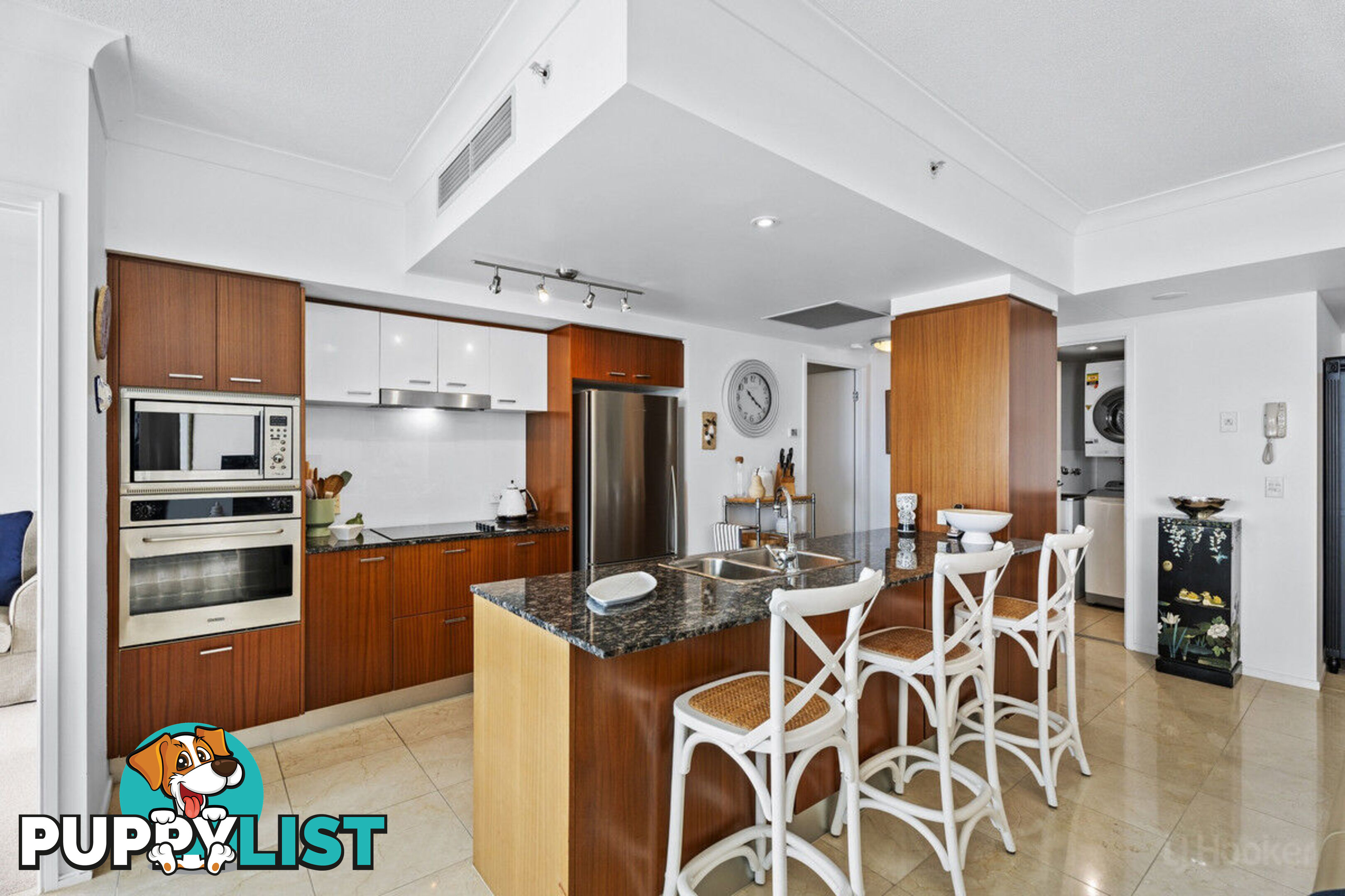 3323/23 Ferny Avenue SURFERS PARADISE QLD 4217