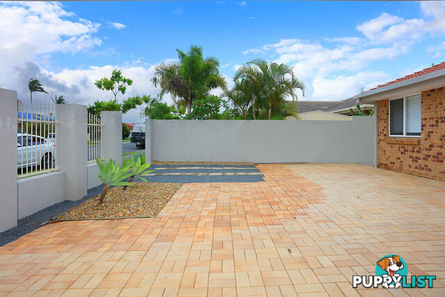 2/25 Kangaroo Avenue COOMBABAH QLD 4216