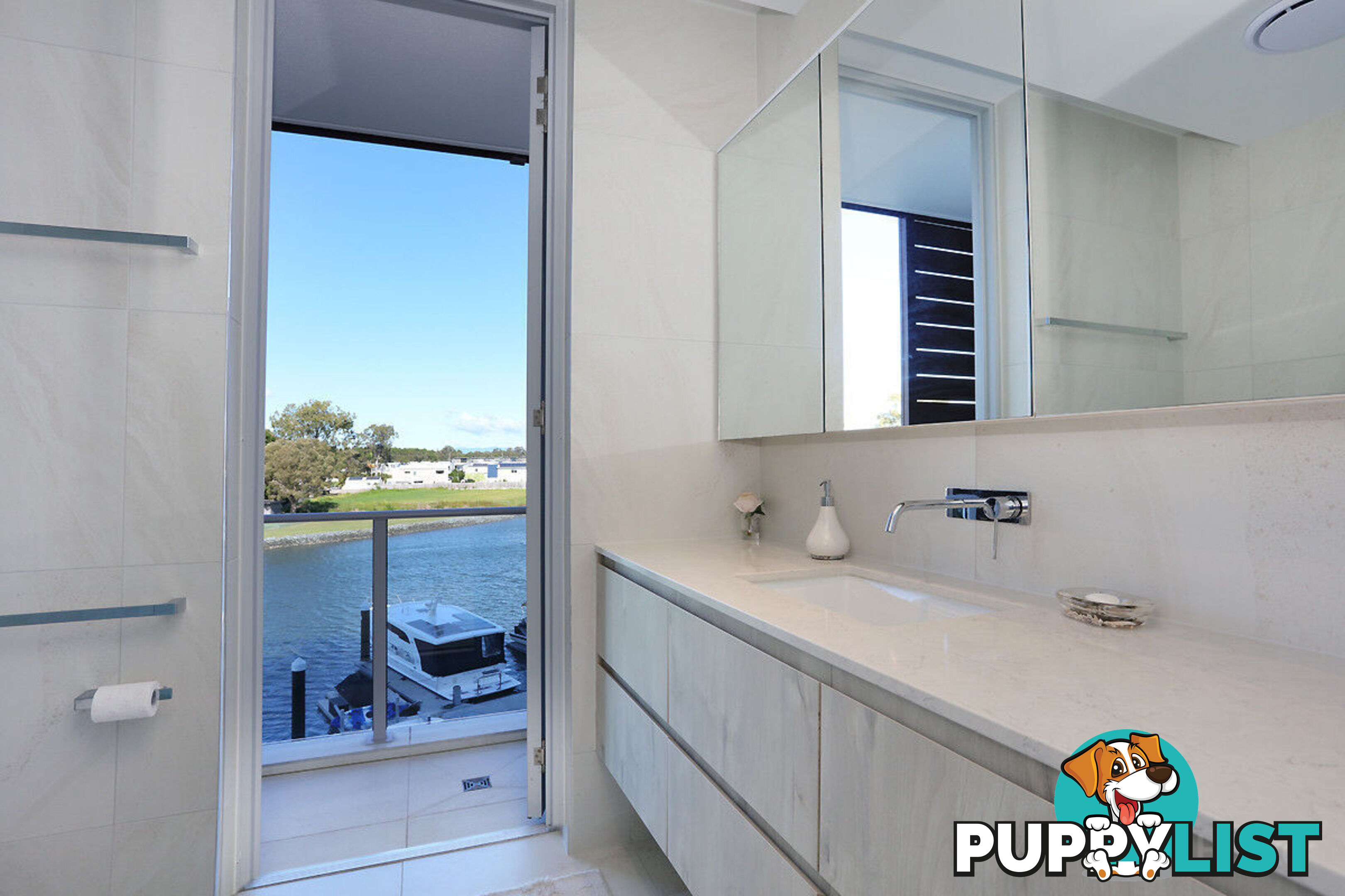 111/93 Sheehan Avenue HOPE ISLAND QLD 4212