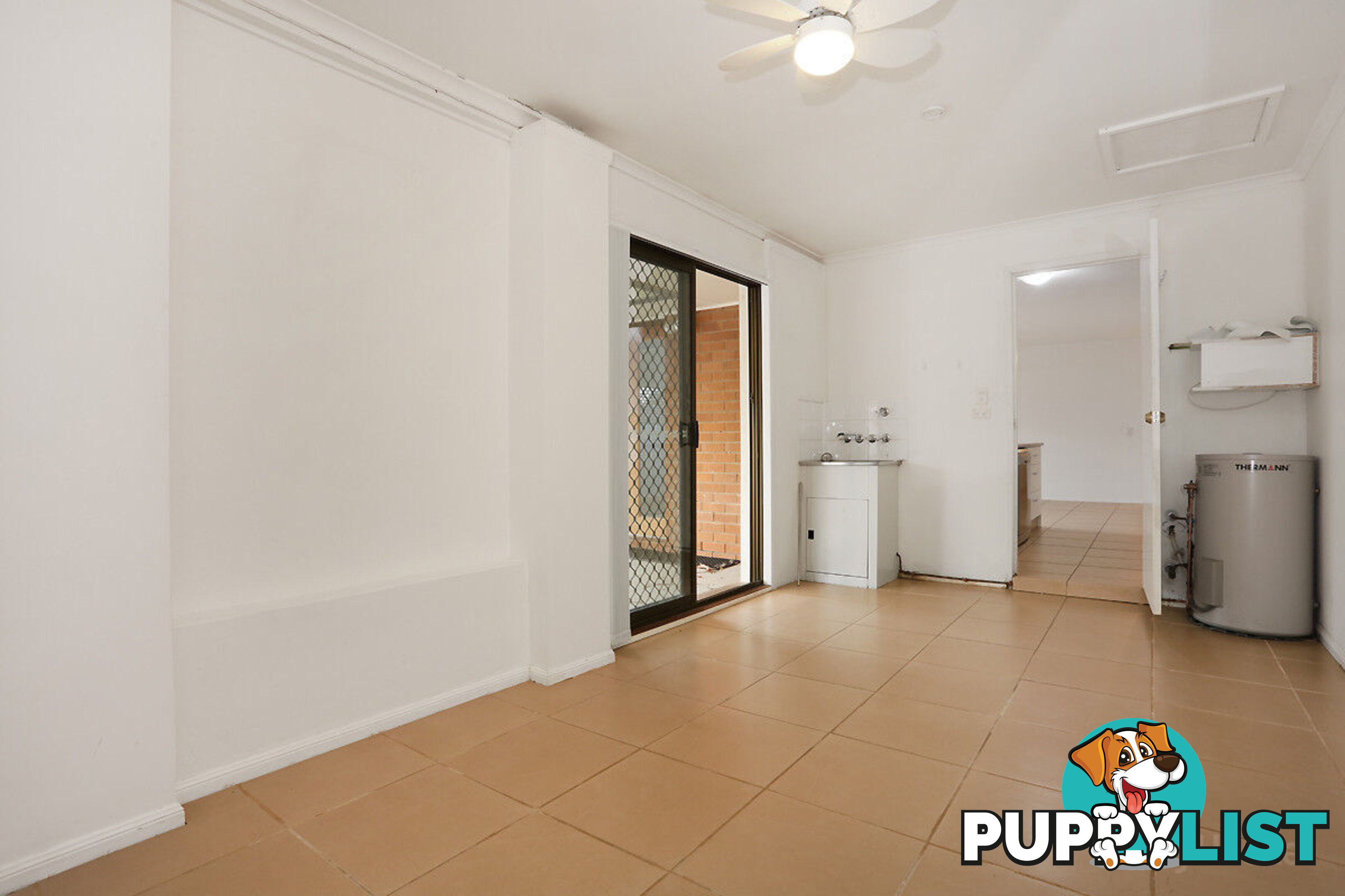 2/49 Morinda Way LABRADOR QLD 4215