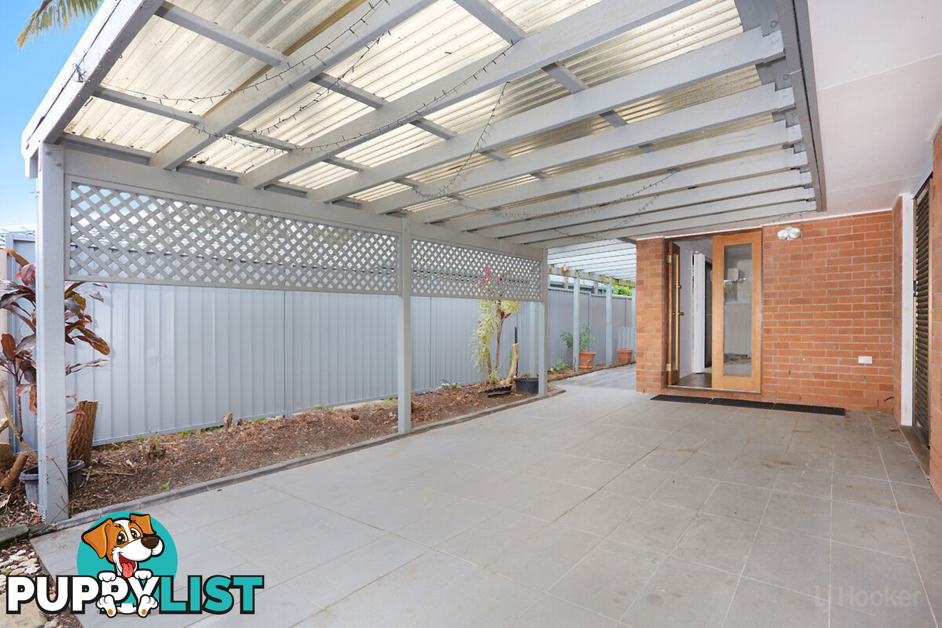 2/49 Morinda Way LABRADOR QLD 4215