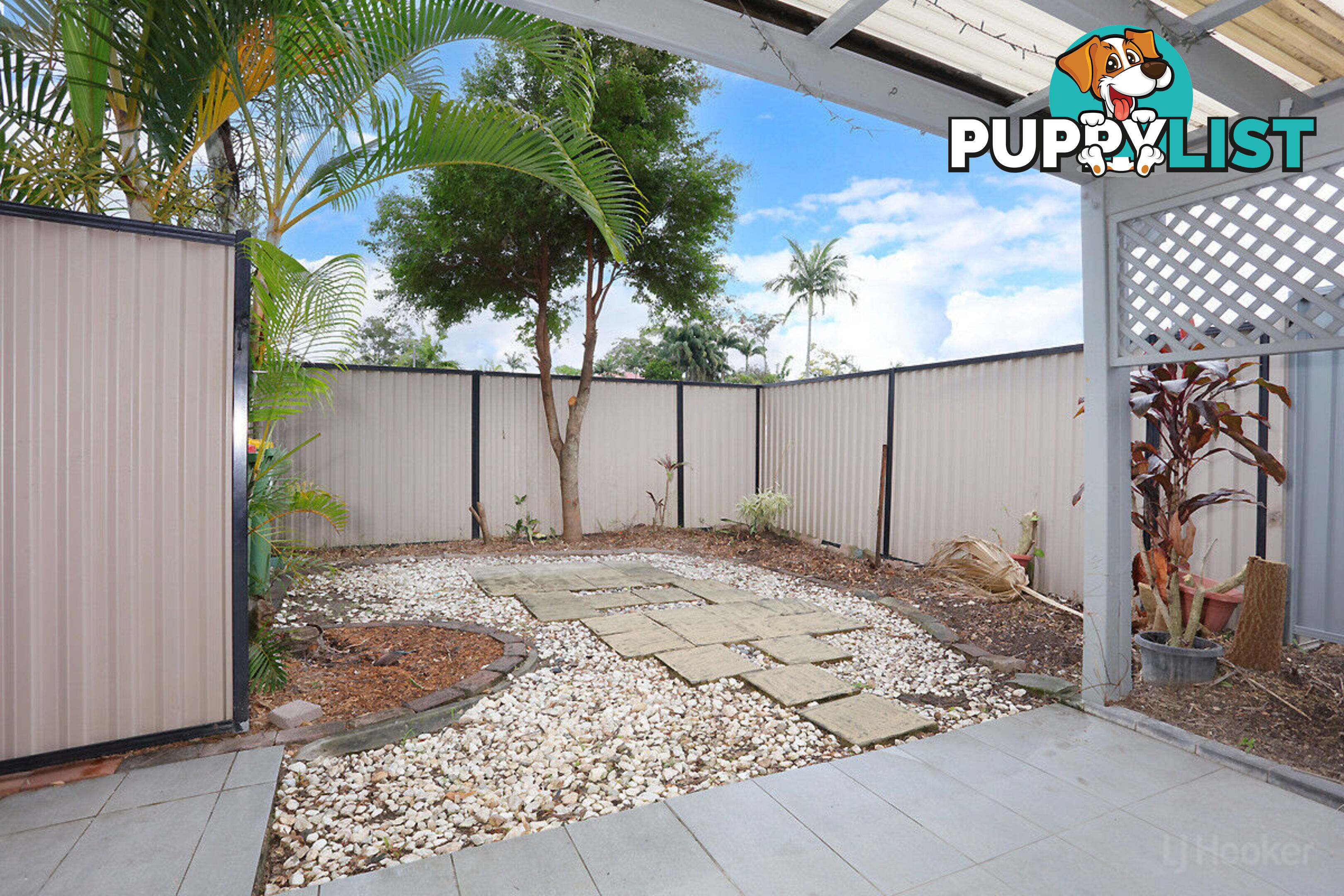 2/49 Morinda Way LABRADOR QLD 4215