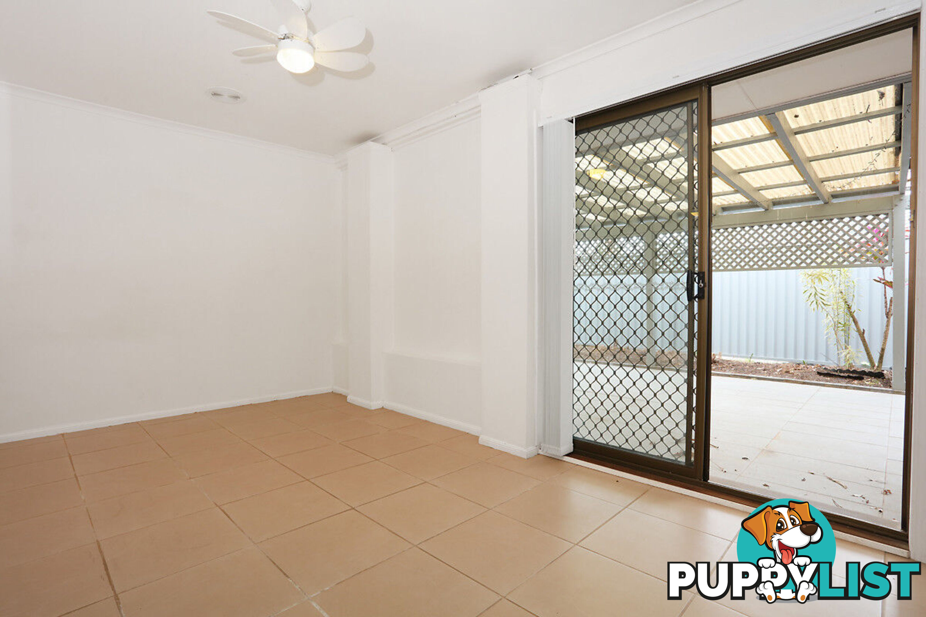 2/49 Morinda Way LABRADOR QLD 4215