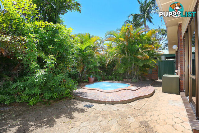 40 Clam Street RUNAWAY BAY QLD 4216