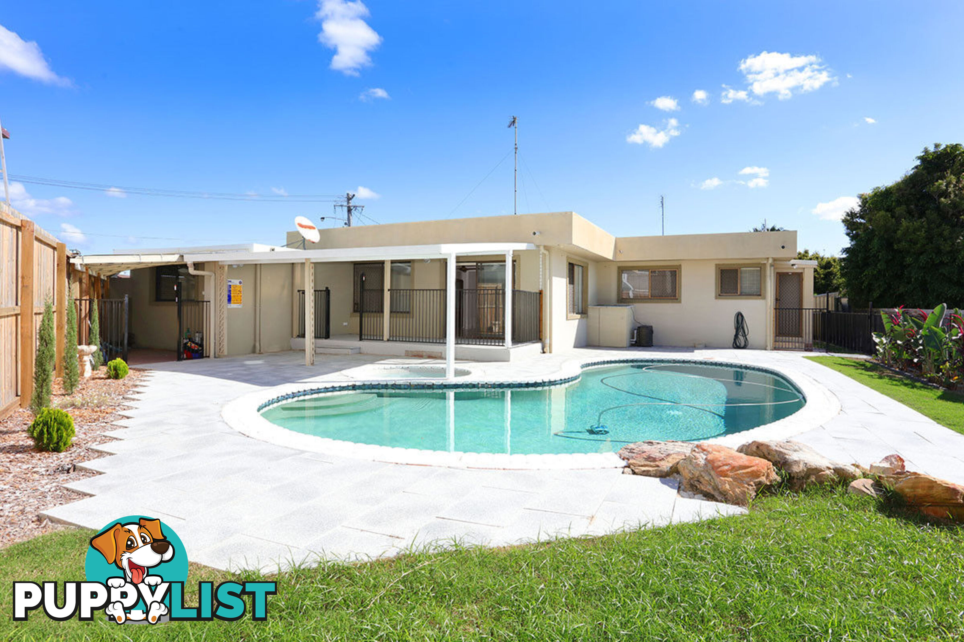 11 Topaz Court HOLLYWELL QLD 4216