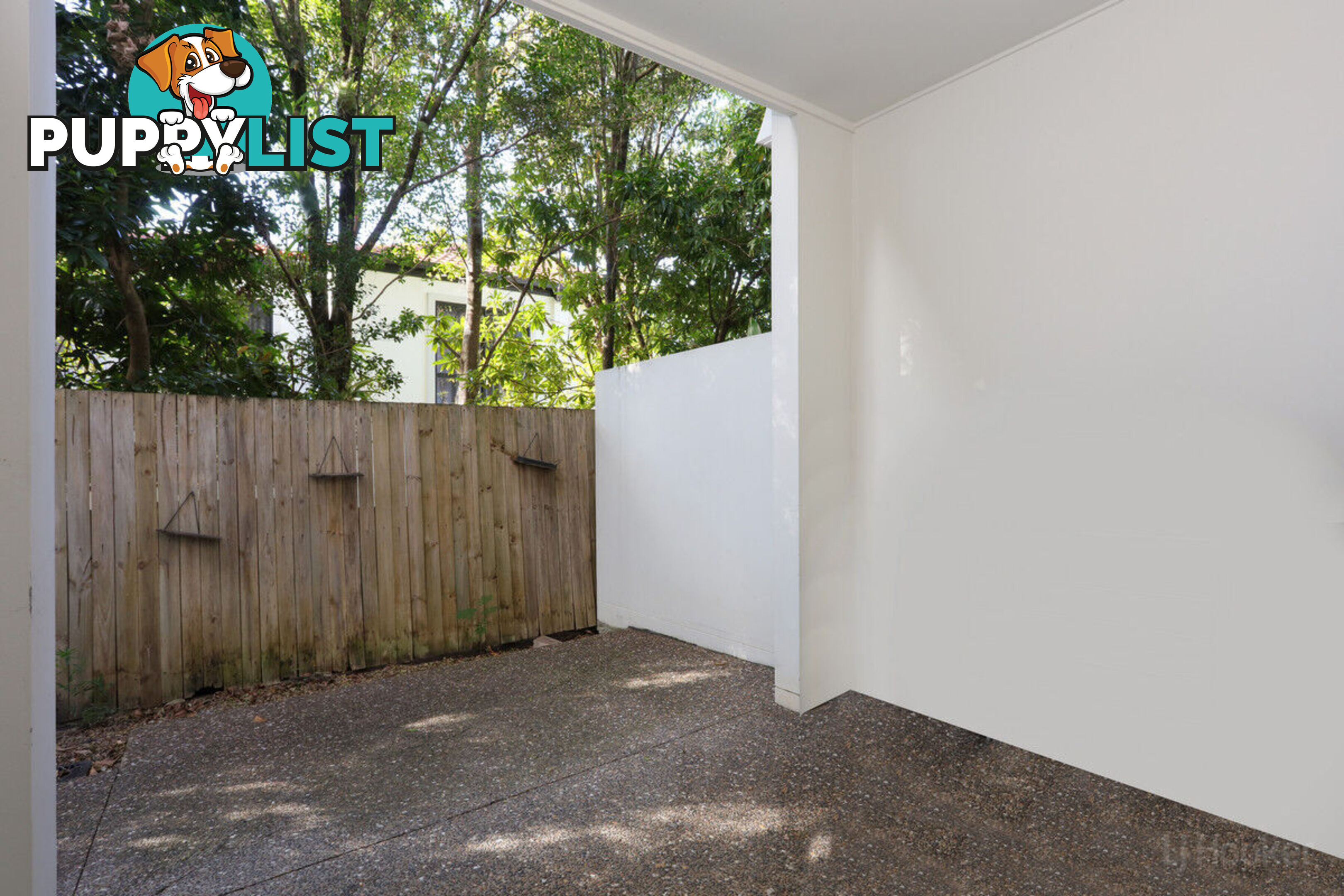 4/127 Pohlman SOUTHPORT QLD 4215