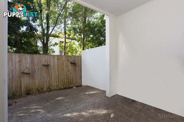 4/127 Pohlman SOUTHPORT QLD 4215