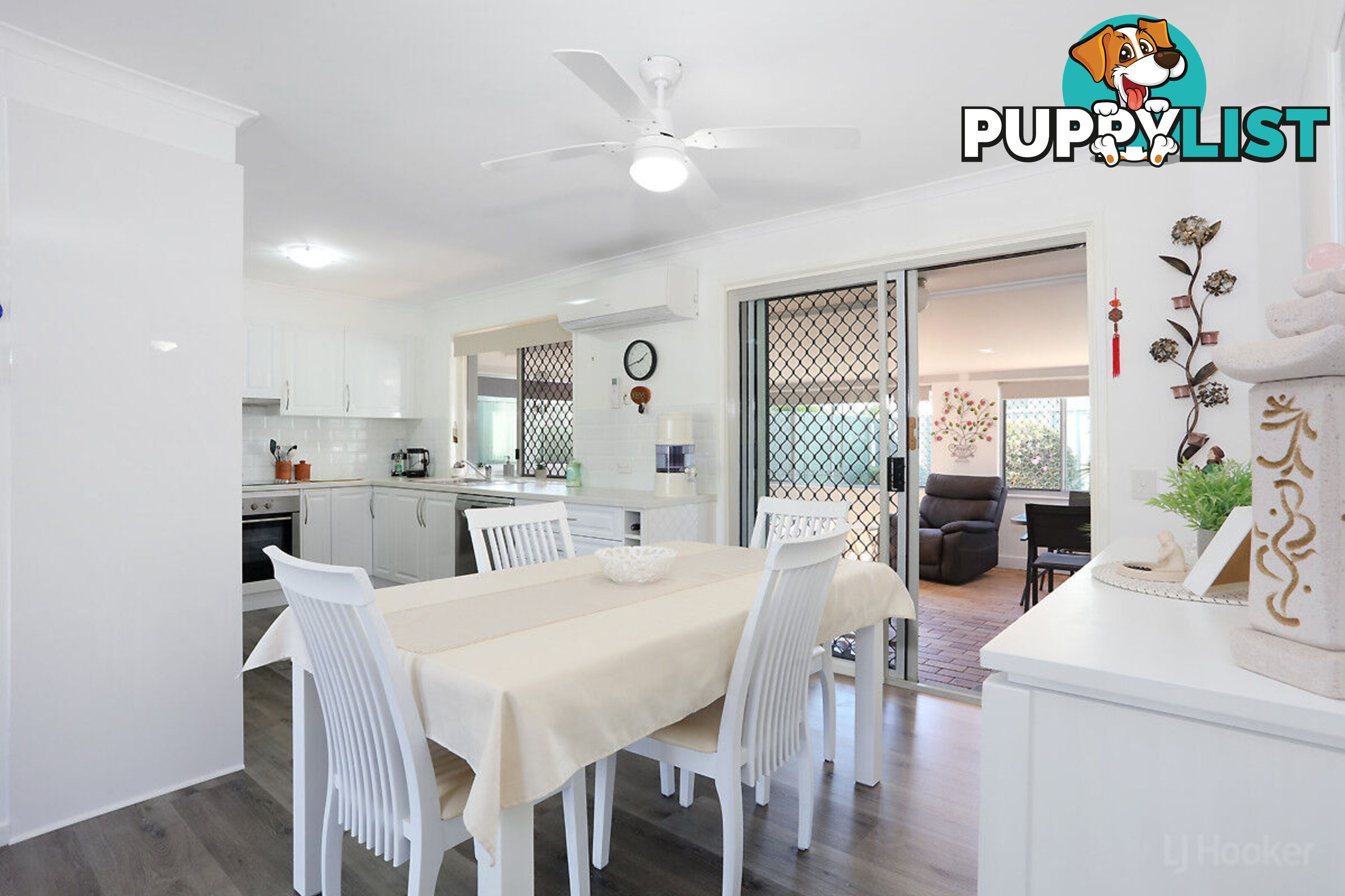 1/102 Kangaroo Avenue COOMBABAH QLD 4216