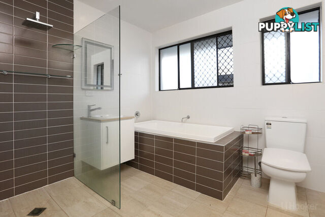 23 Matthew Flinders Drive HOLLYWELL QLD 4216