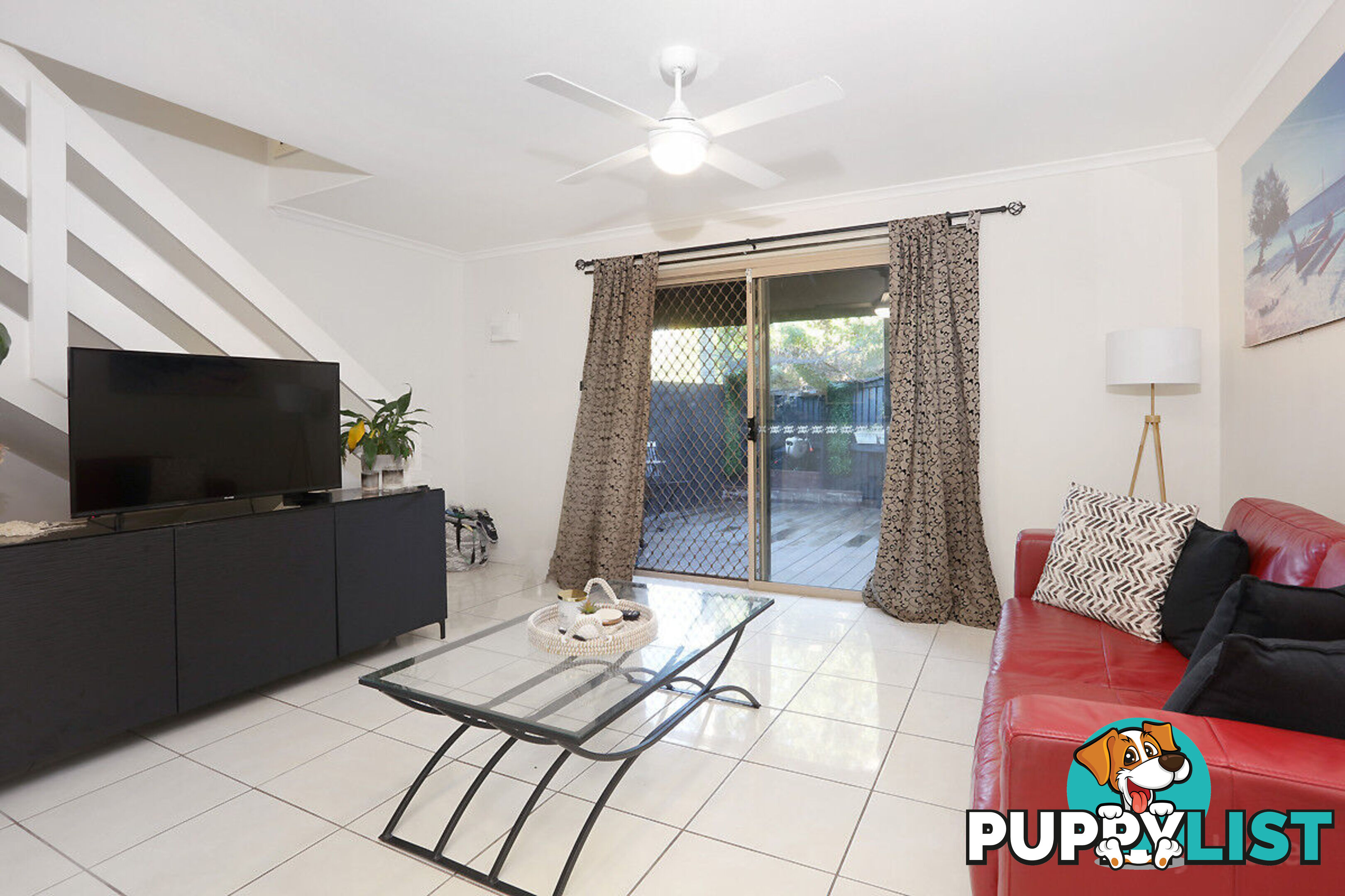 3/63 Olsen Avenue LABRADOR QLD 4215