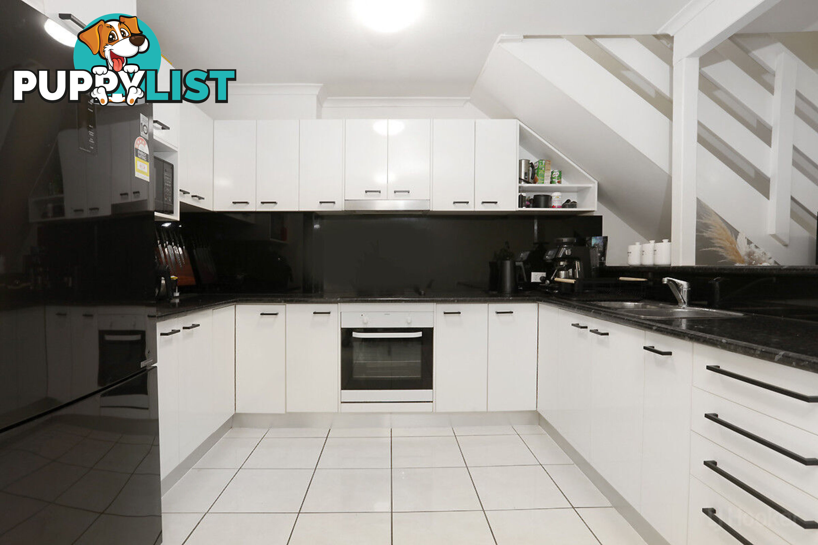 3/63 Olsen Avenue LABRADOR QLD 4215