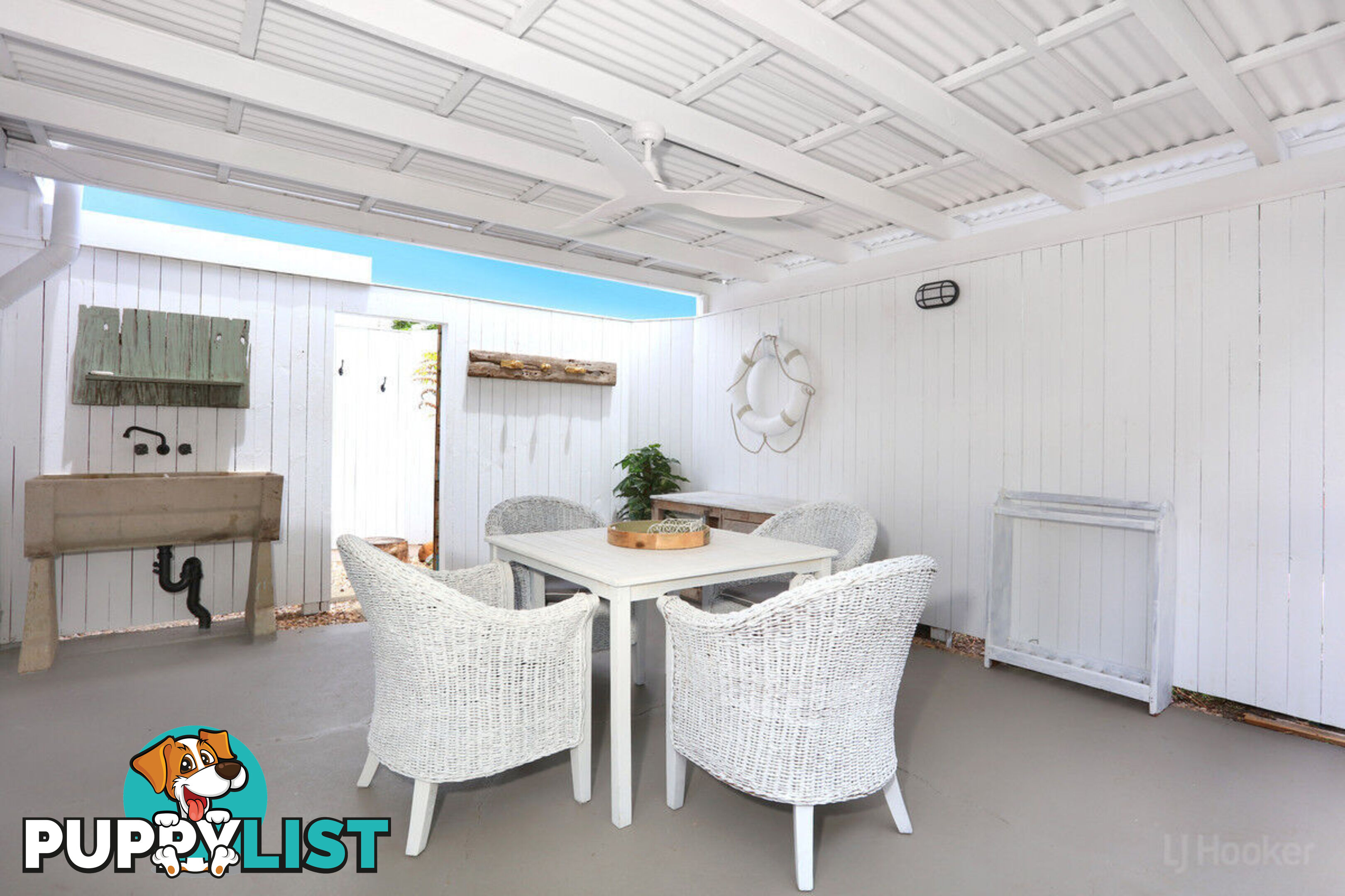 15 Clam Street RUNAWAY BAY QLD 4216