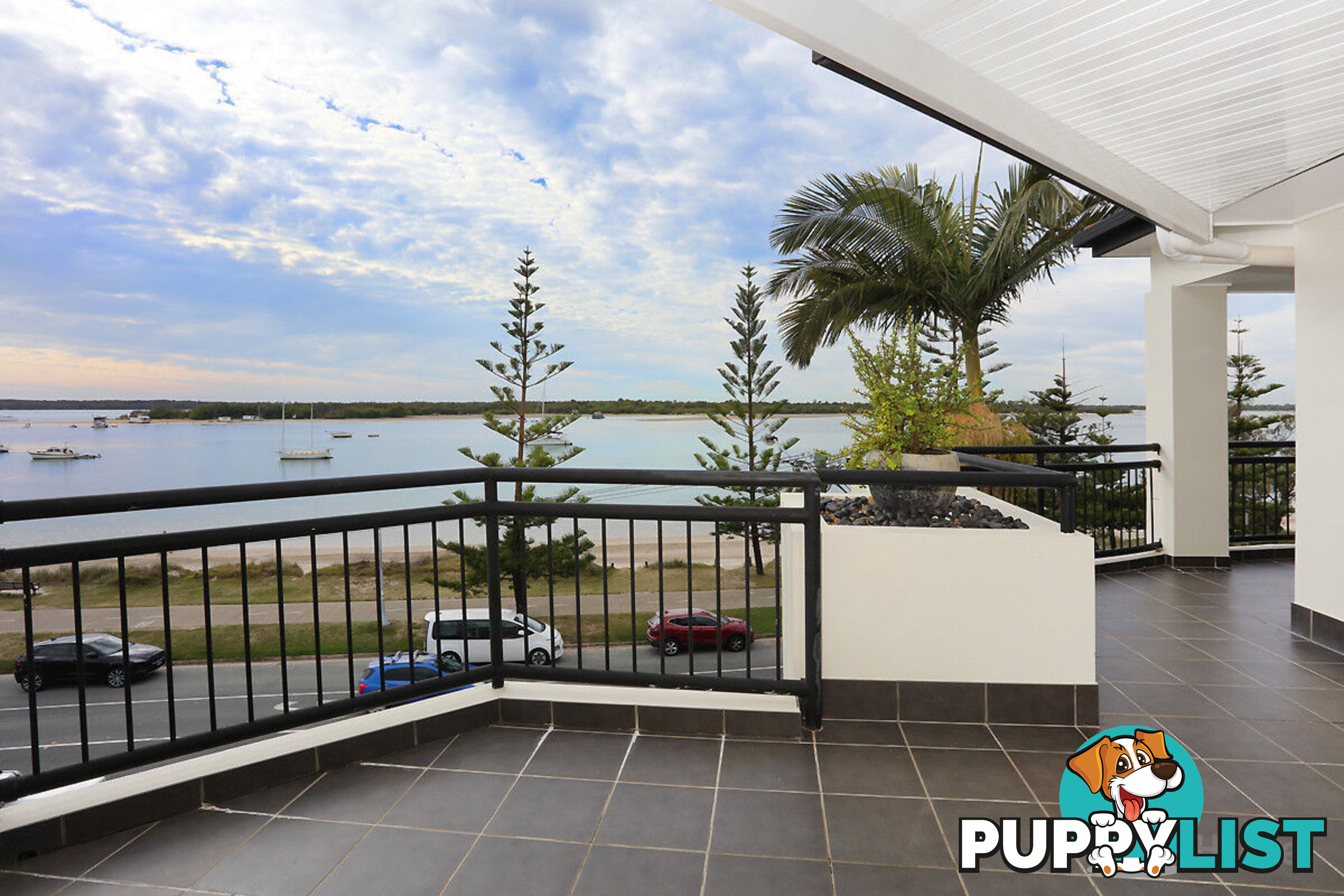 23/452 Marine Parade BIGGERA WATERS QLD 4216