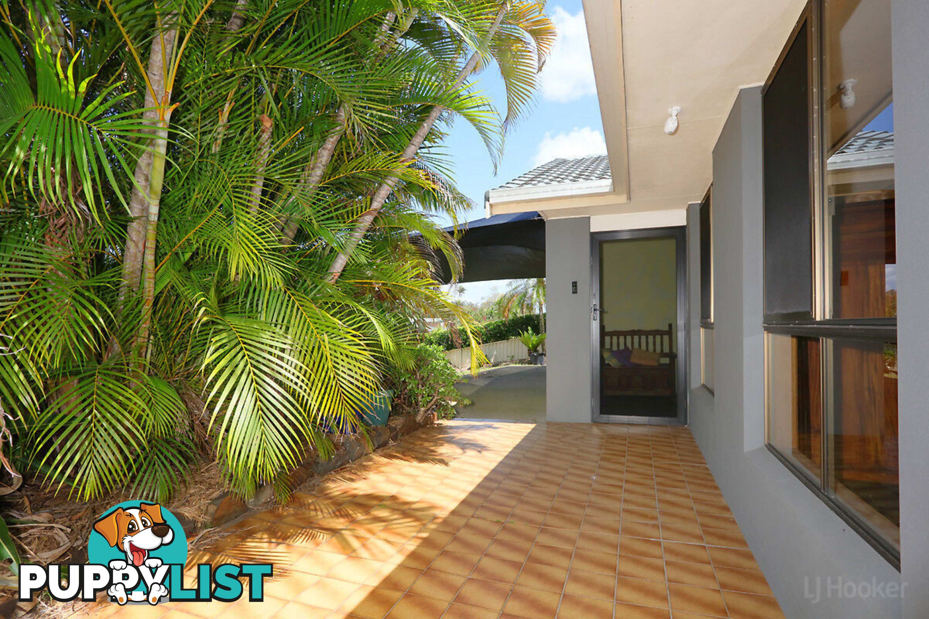 55 Matthew Flinders Drive PARADISE POINT QLD 4216