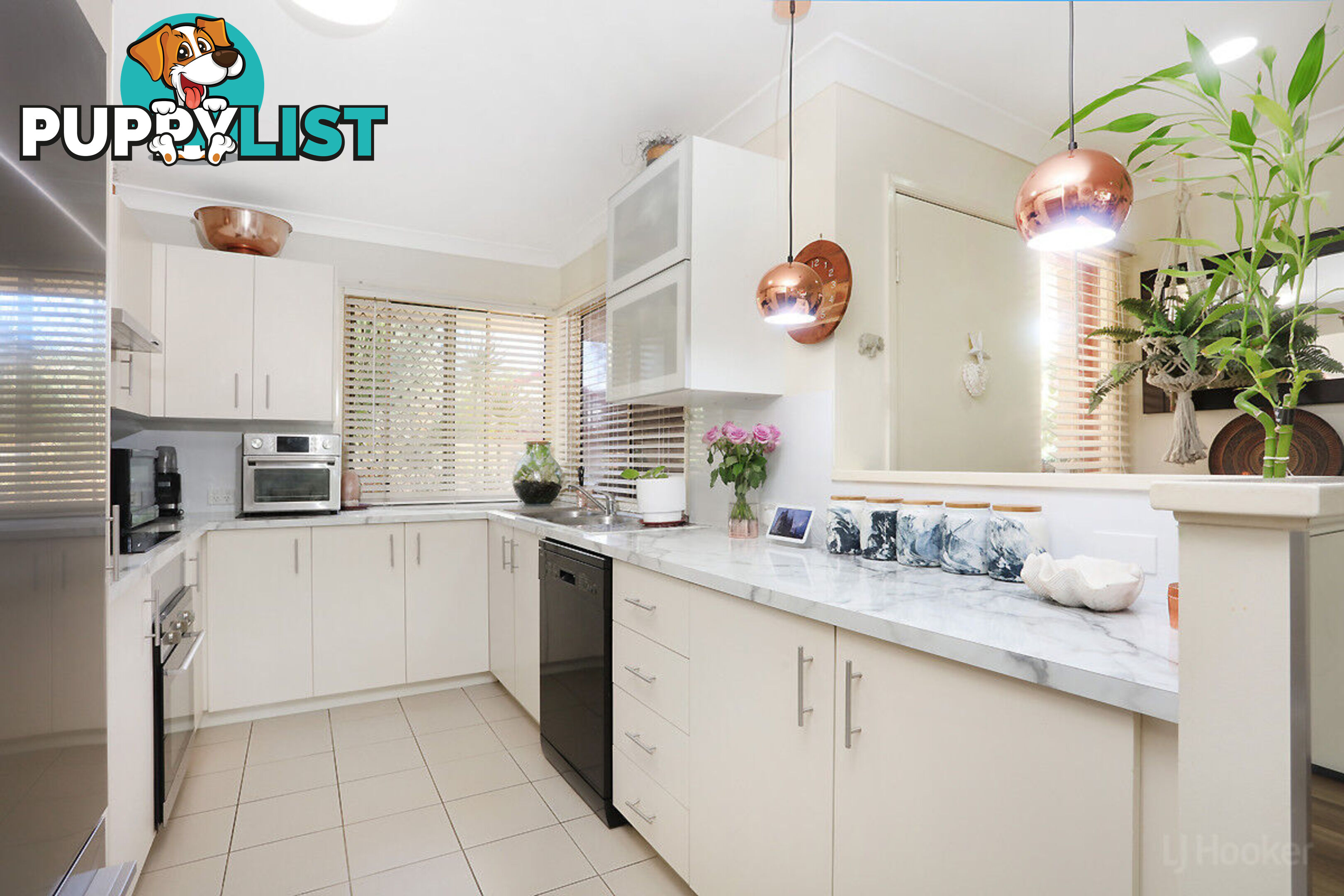 117/125 Hansford Road COOMBABAH QLD 4216