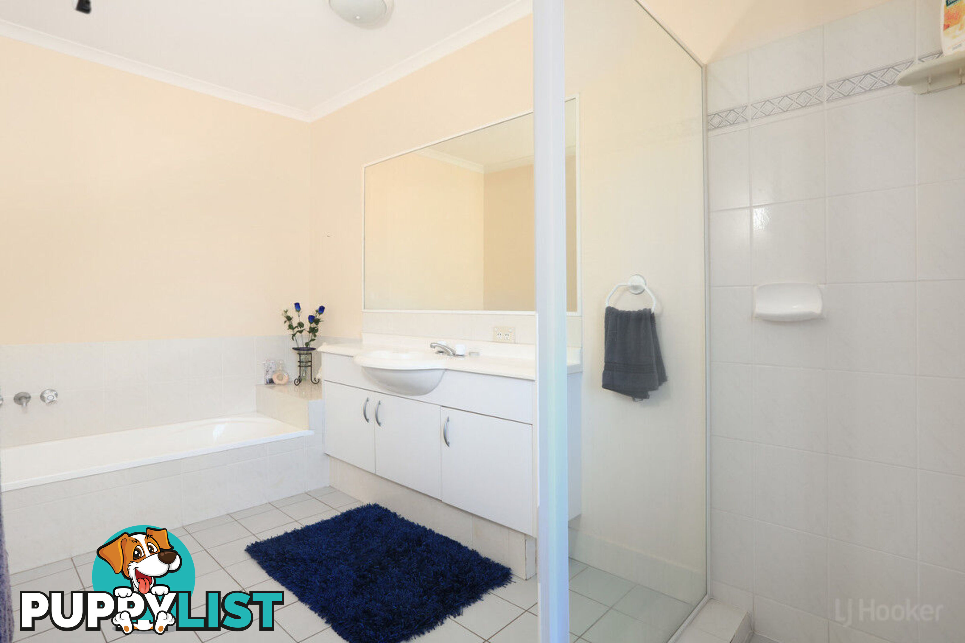 2/36-38 Broad Street LABRADOR QLD 4215