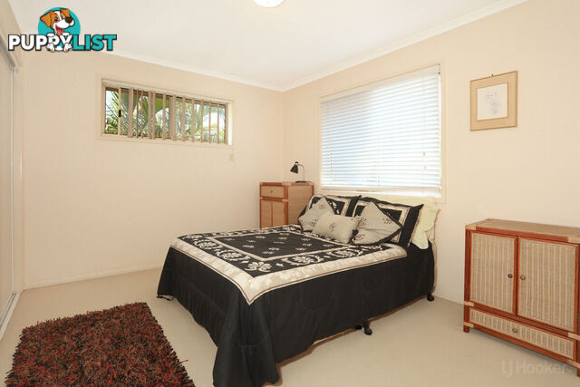 2/36-38 Broad Street LABRADOR QLD 4215