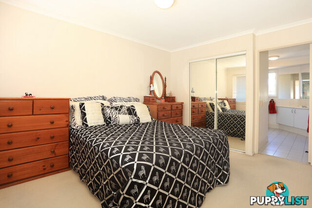 2/36-38 Broad Street LABRADOR QLD 4215