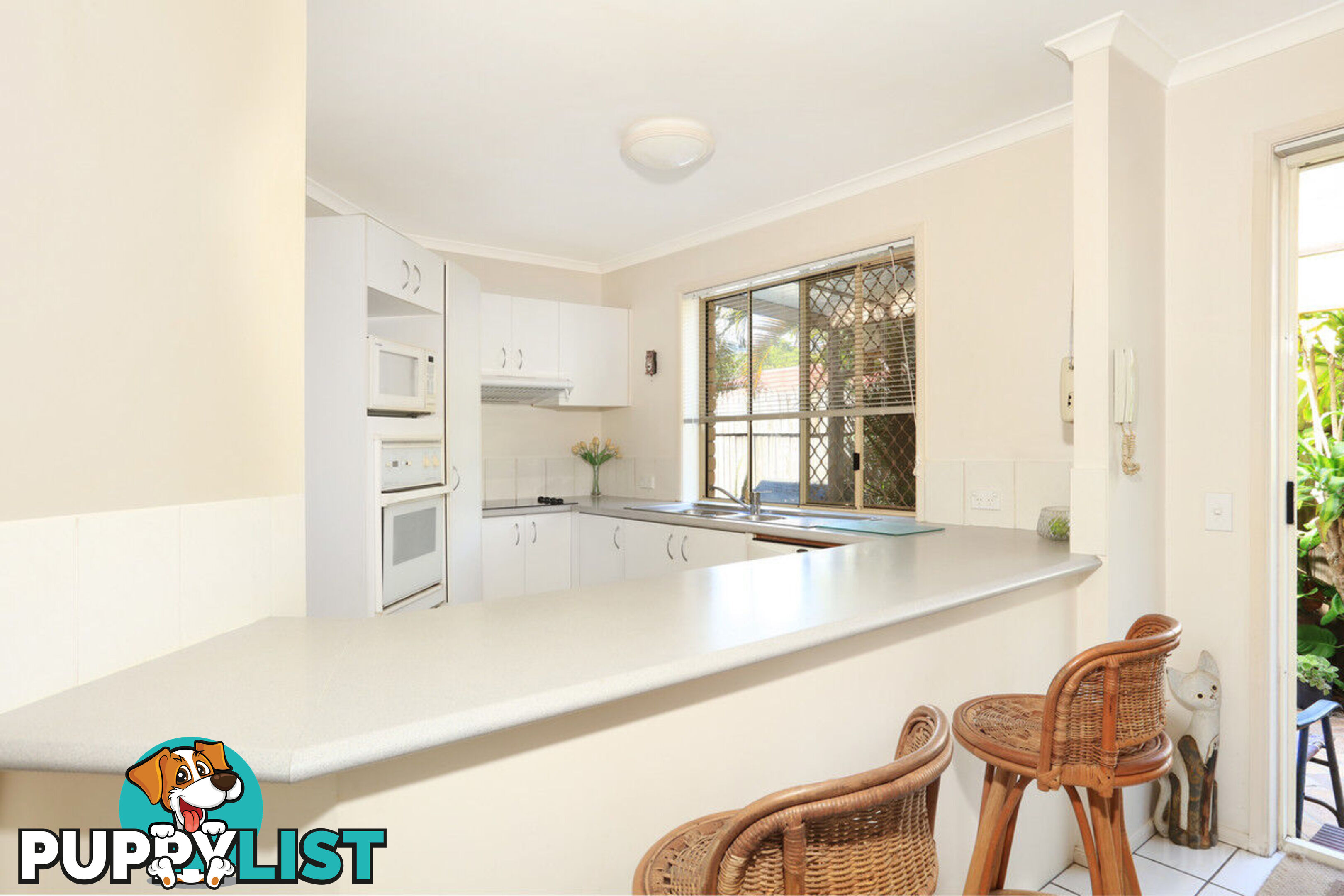 2/36-38 Broad Street LABRADOR QLD 4215