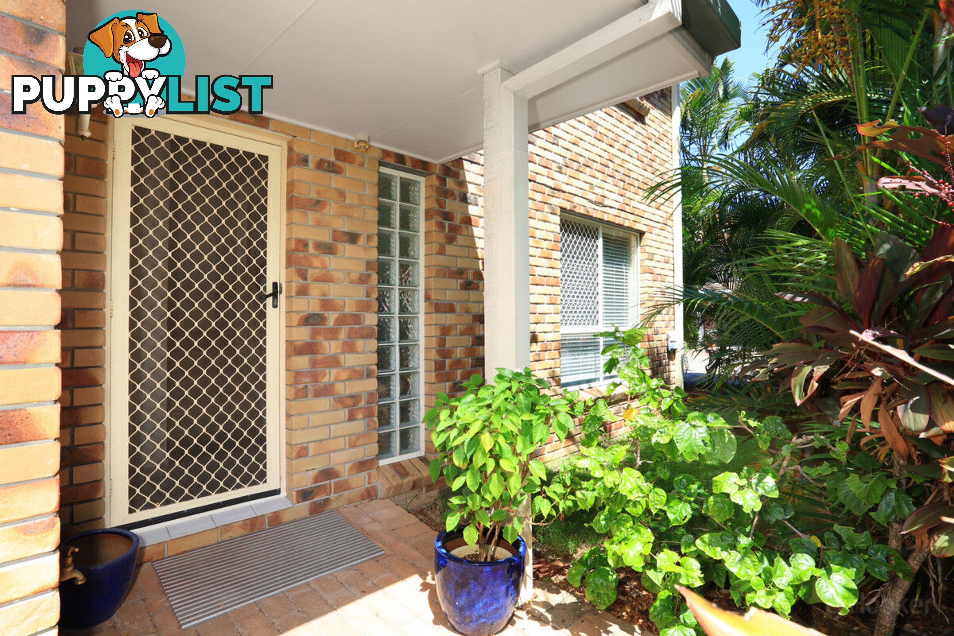 2/36-38 Broad Street LABRADOR QLD 4215