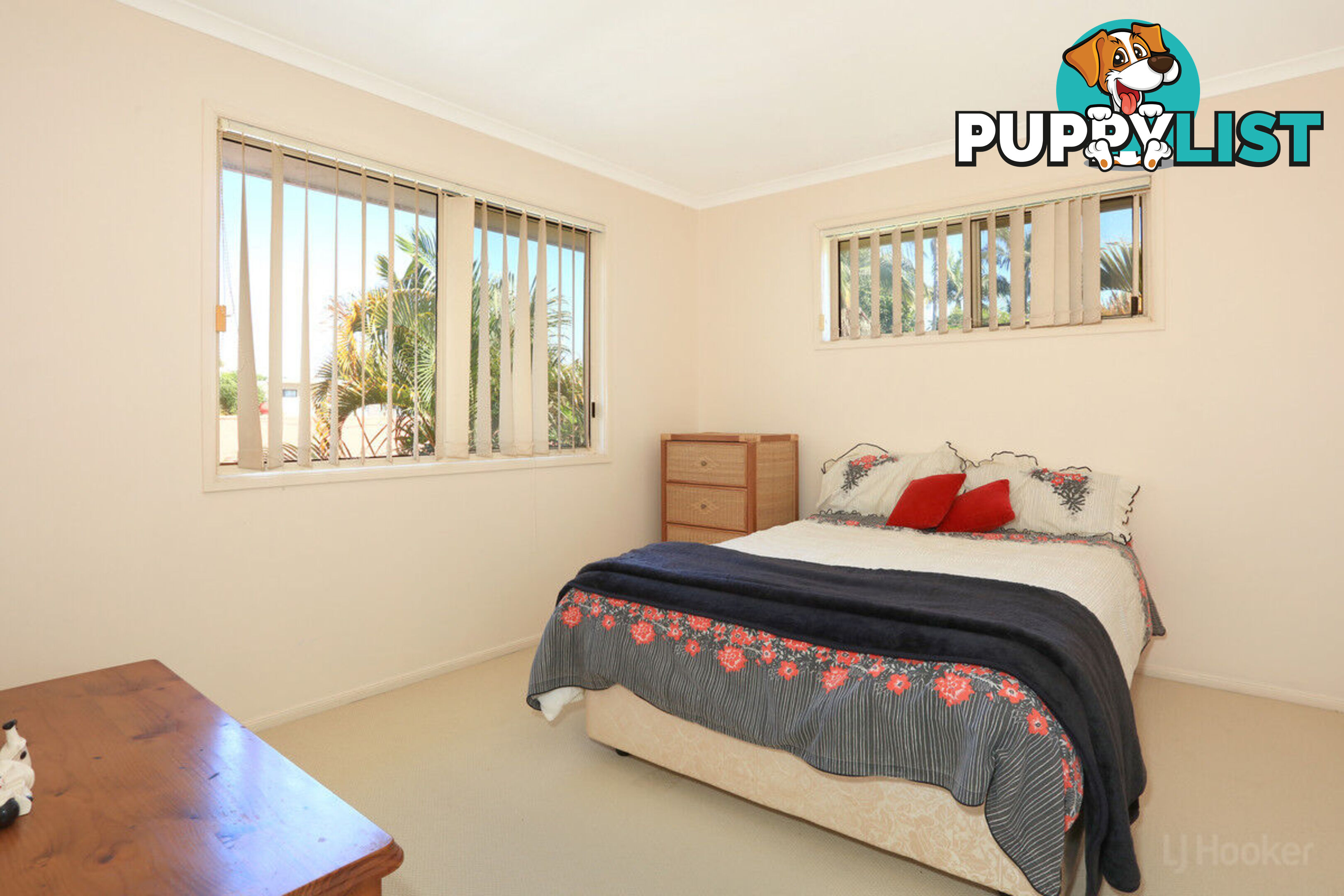 2/36-38 Broad Street LABRADOR QLD 4215