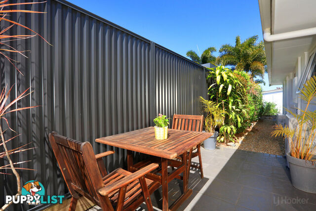 16 Robin Avenue PARADISE POINT QLD 4216