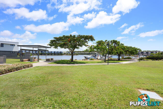 35 Azure Way HOPE ISLAND QLD 4212