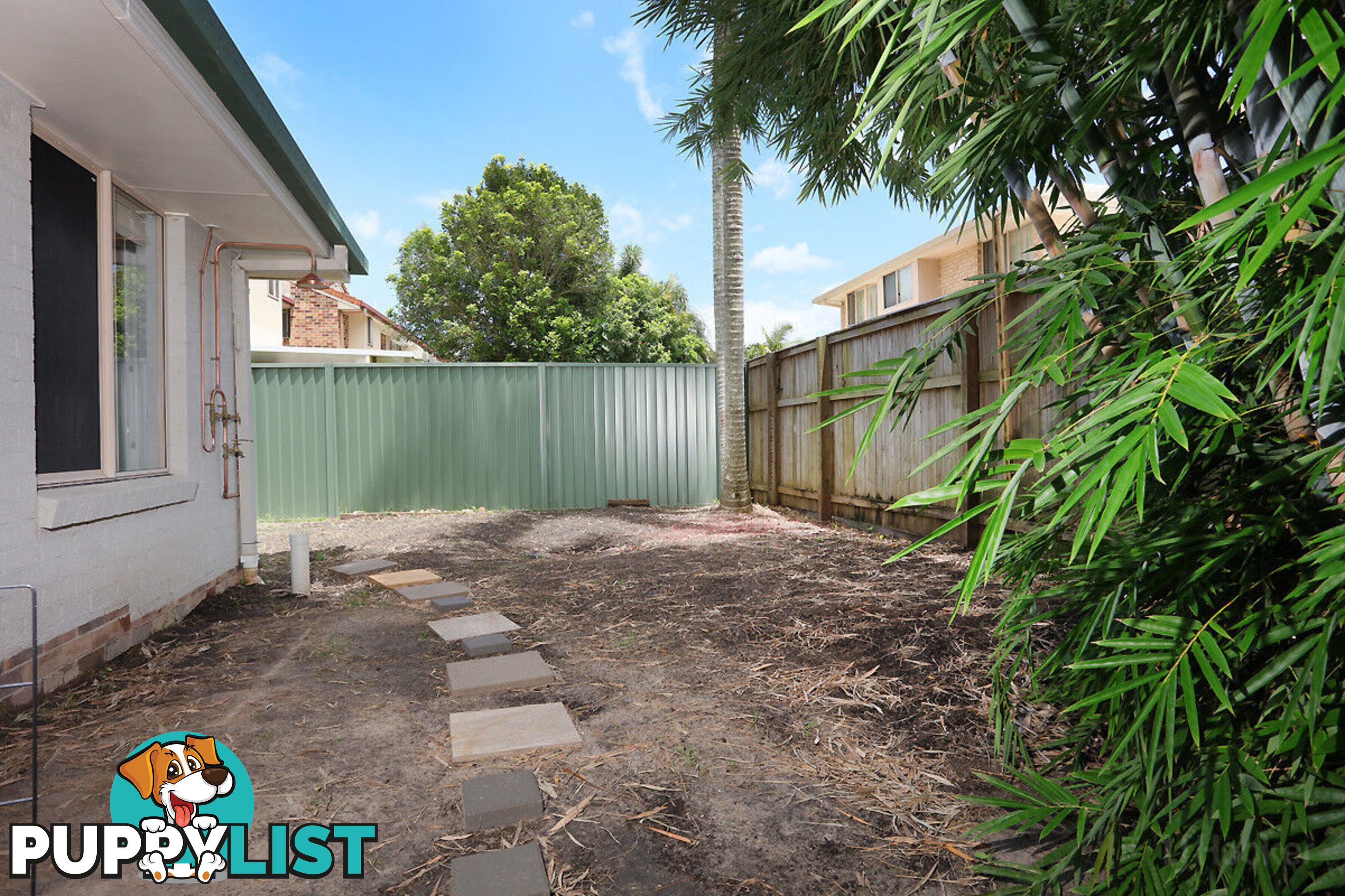 8/272 Oxley Drive COOMBABAH QLD 4216