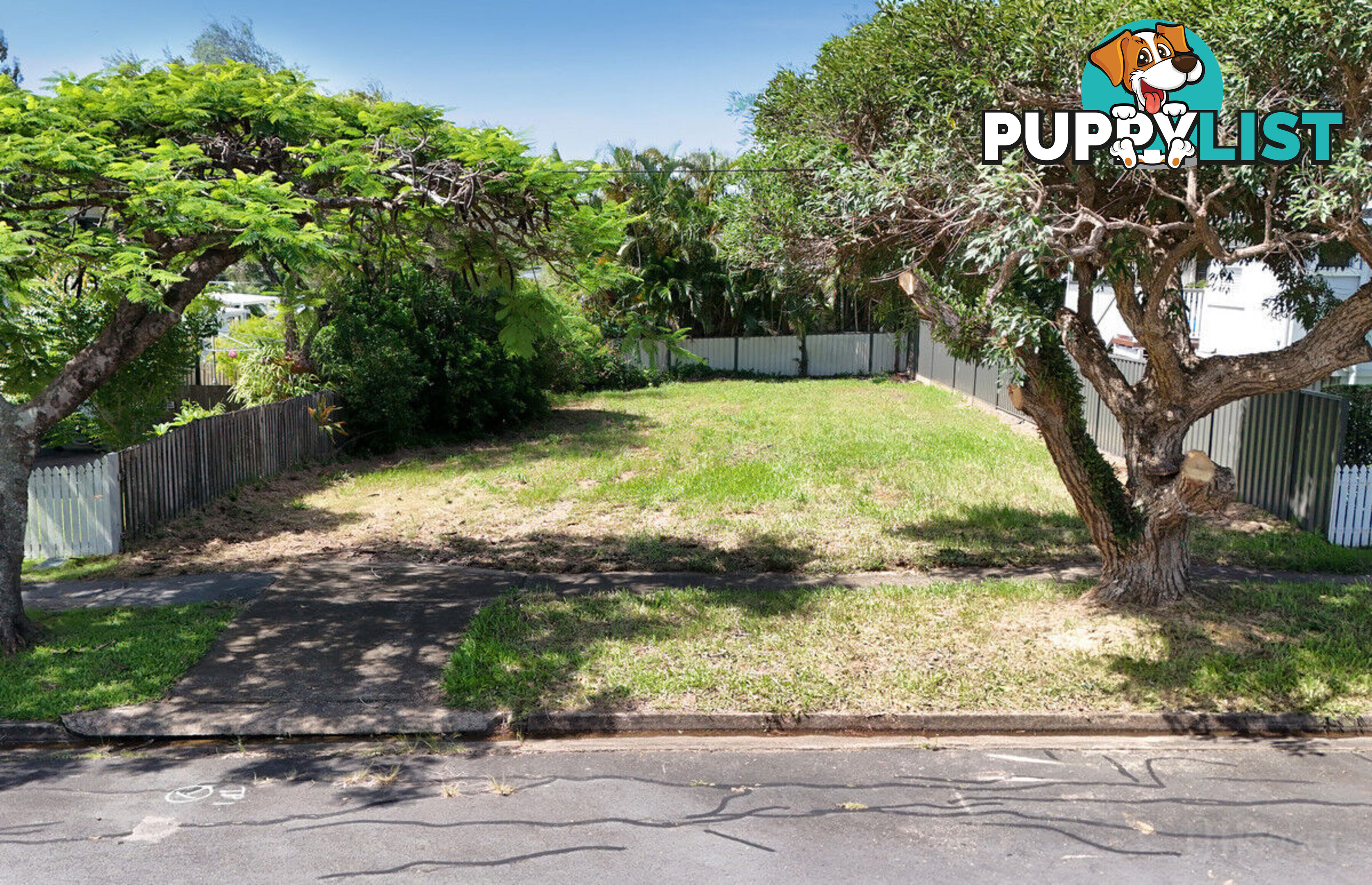 15 Horder Avenue LABRADOR QLD 4215