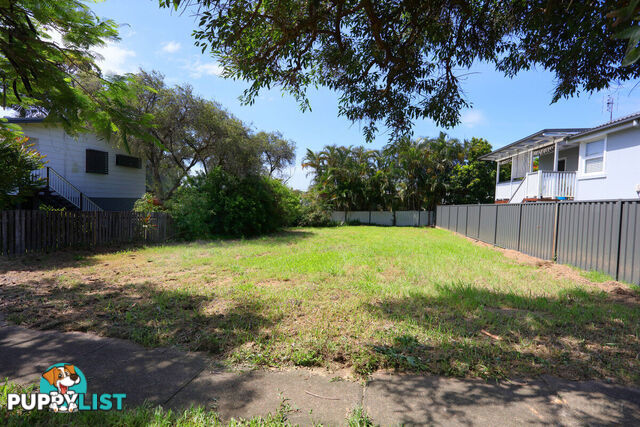 15 Horder Avenue LABRADOR QLD 4215