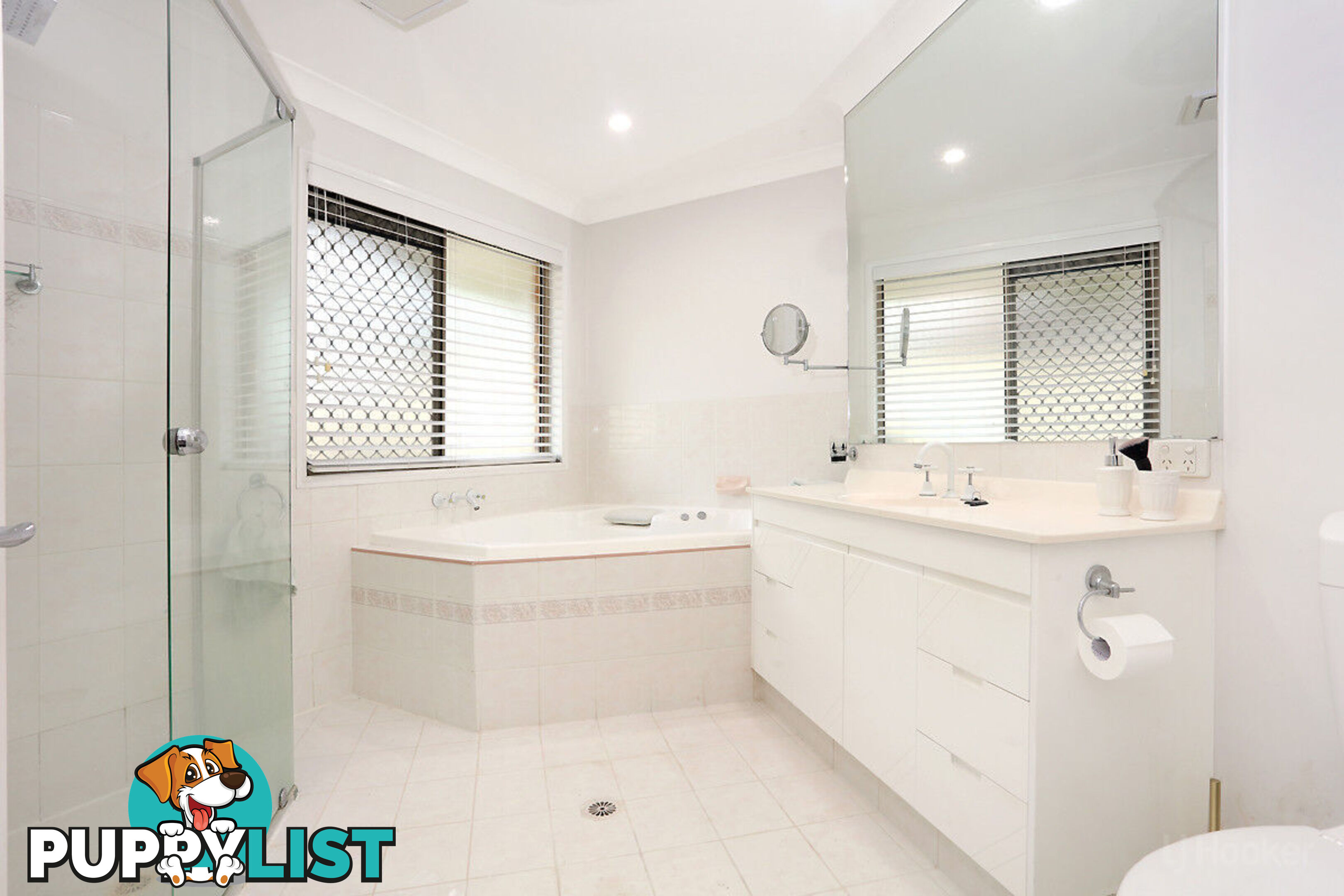 4 Ganton Court PARKWOOD QLD 4214