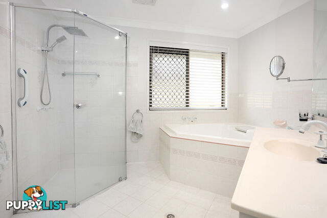 4 Ganton Court PARKWOOD QLD 4214