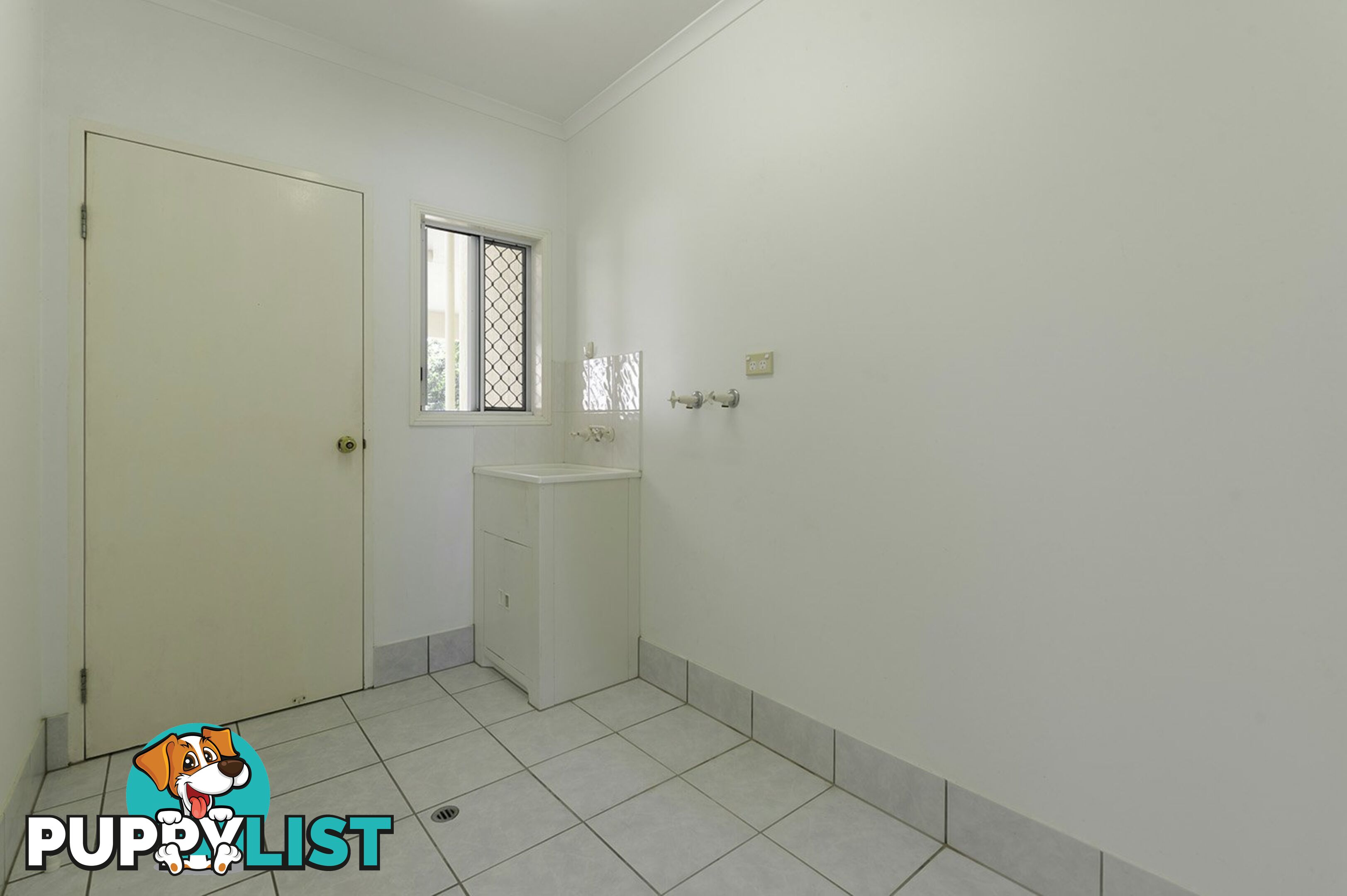 16 Albatross Close COOYA BEACH QLD 4873