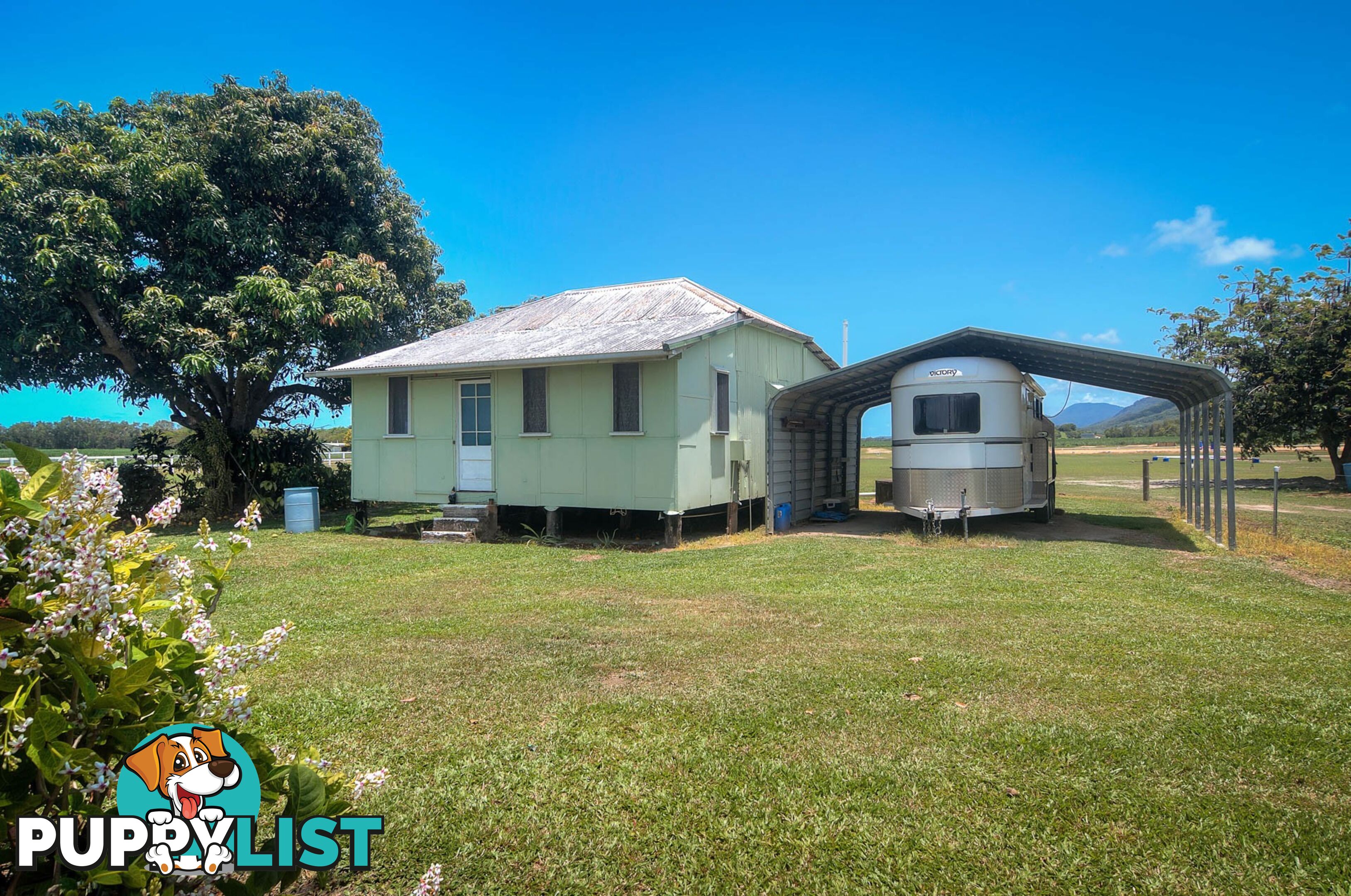 6613 Captain Cook Highway PORT DOUGLAS QLD 4877