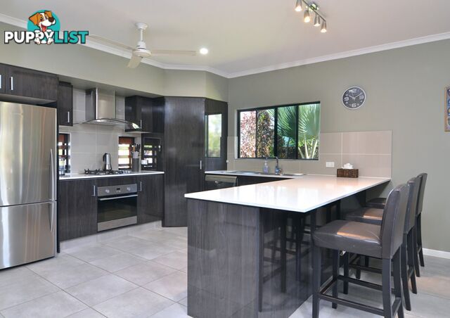 8 Julaji Close COOYA BEACH QLD 4873