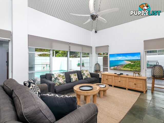 PORT DOUGLAS QLD 4877