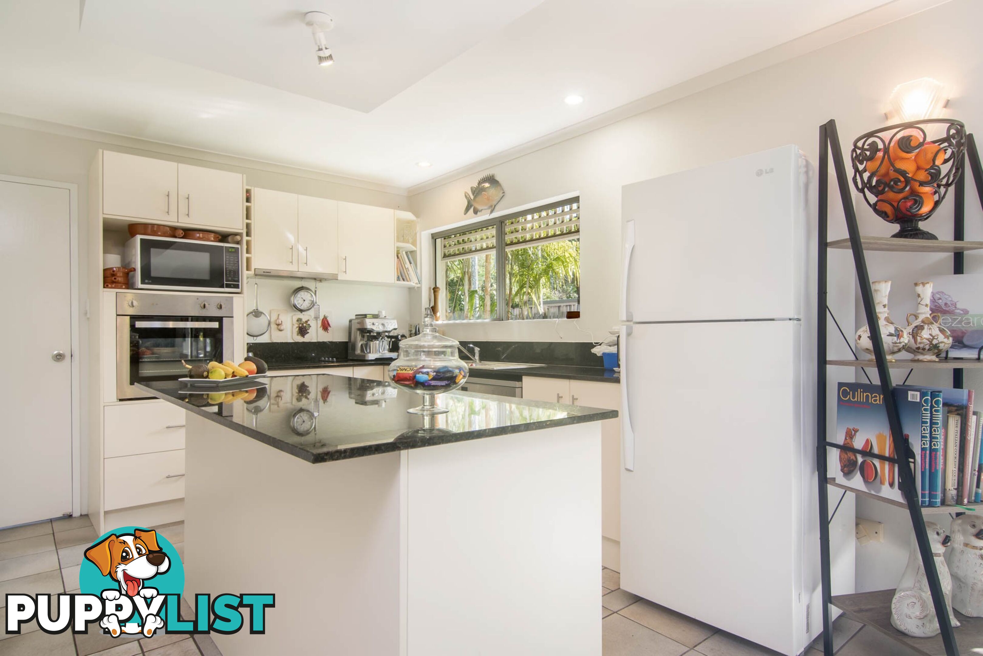 141 Davidson St PORT DOUGLAS QLD 4877