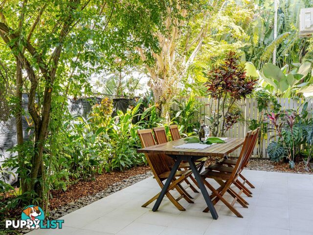 1/10 Davidson Street PORT DOUGLAS QLD 4877