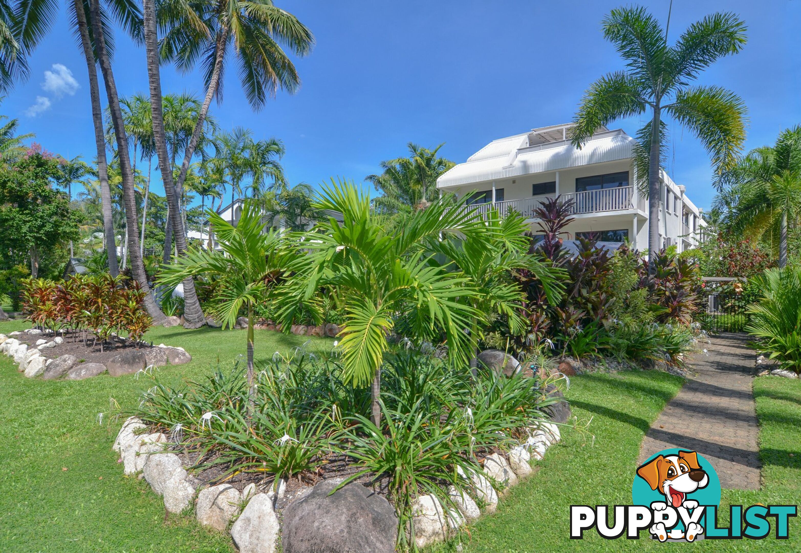 1/10 Davidson Street PORT DOUGLAS QLD 4877
