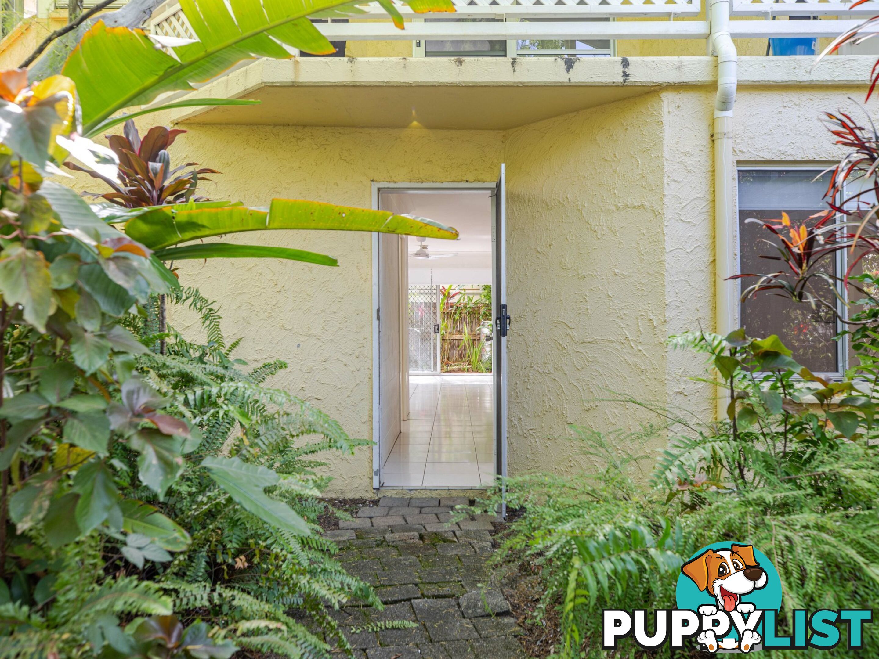 1/32 Mowbray Street PORT DOUGLAS QLD 4877