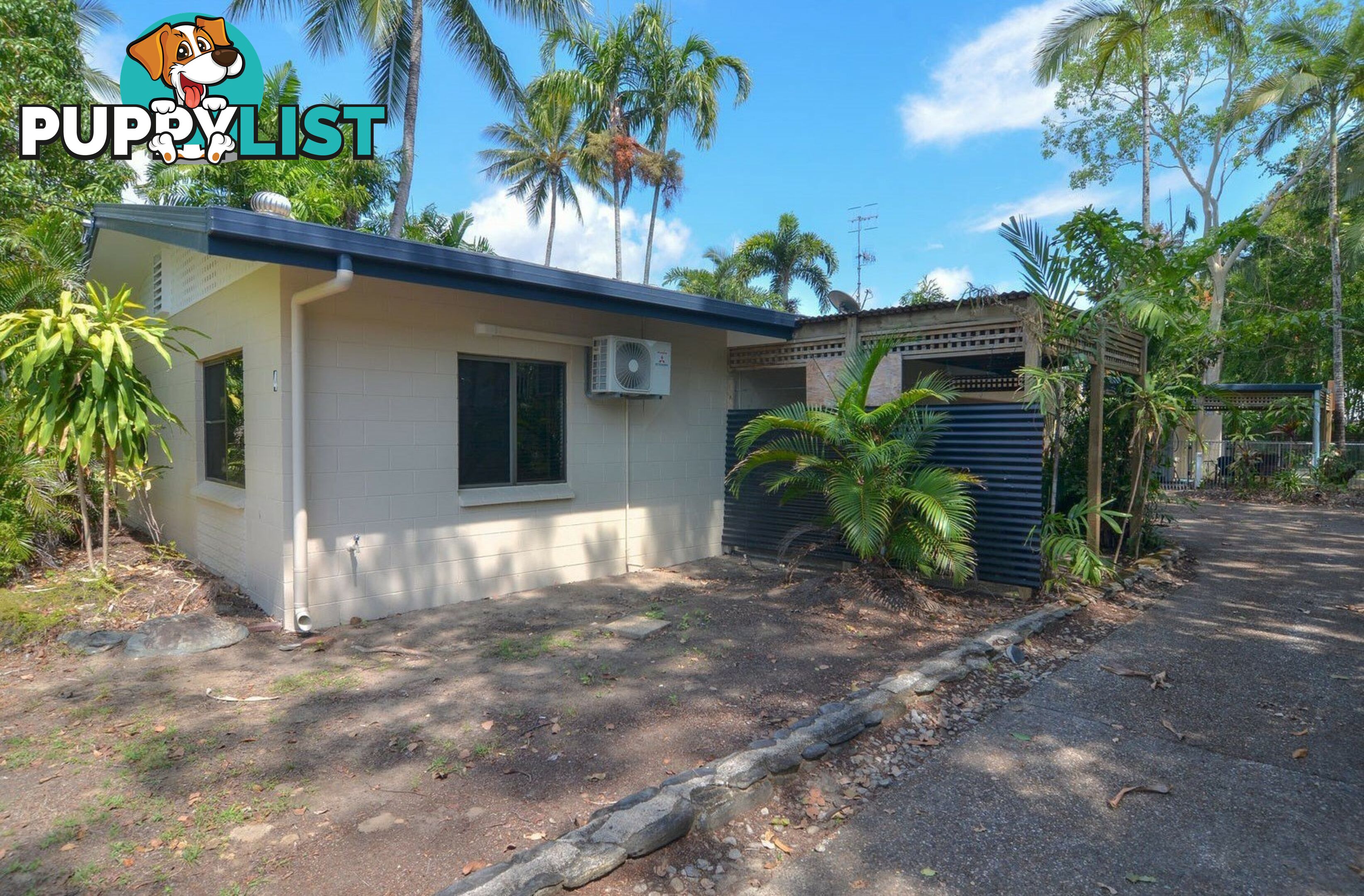 1/4 Seabrook Avenue PORT DOUGLAS QLD 4877