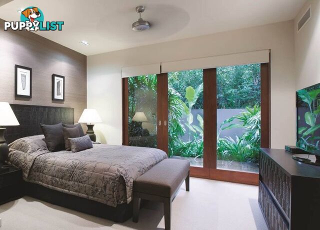 Villa Omaroo/26 Beachfront Mirage Drive PORT DOUGLAS QLD 4877