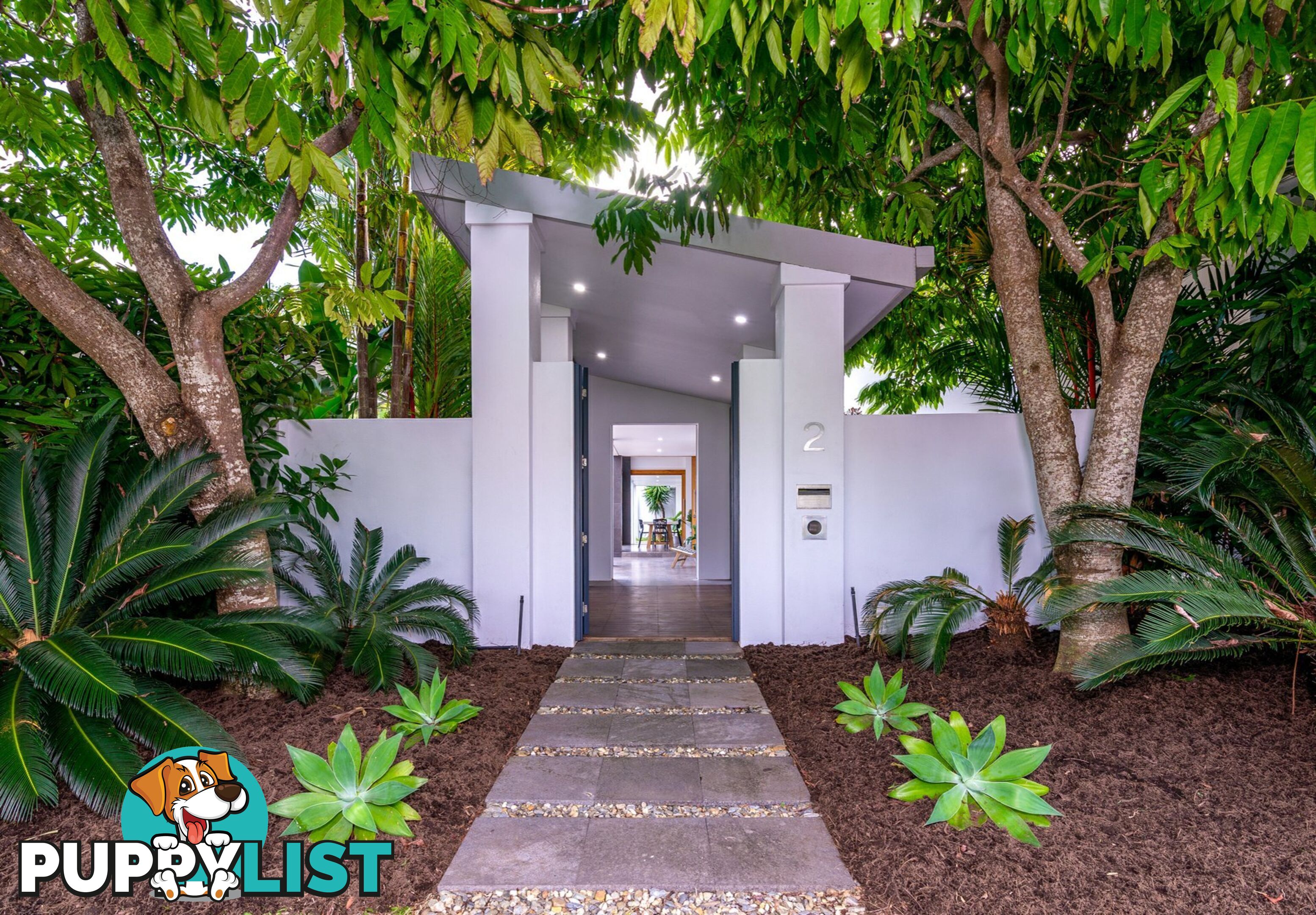 2 Andrews Close PORT DOUGLAS QLD 4877