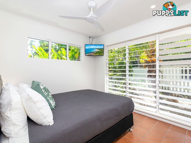 PORT DOUGLAS QLD 4877