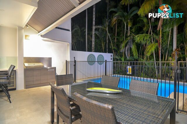 PORT DOUGLAS QLD 4877