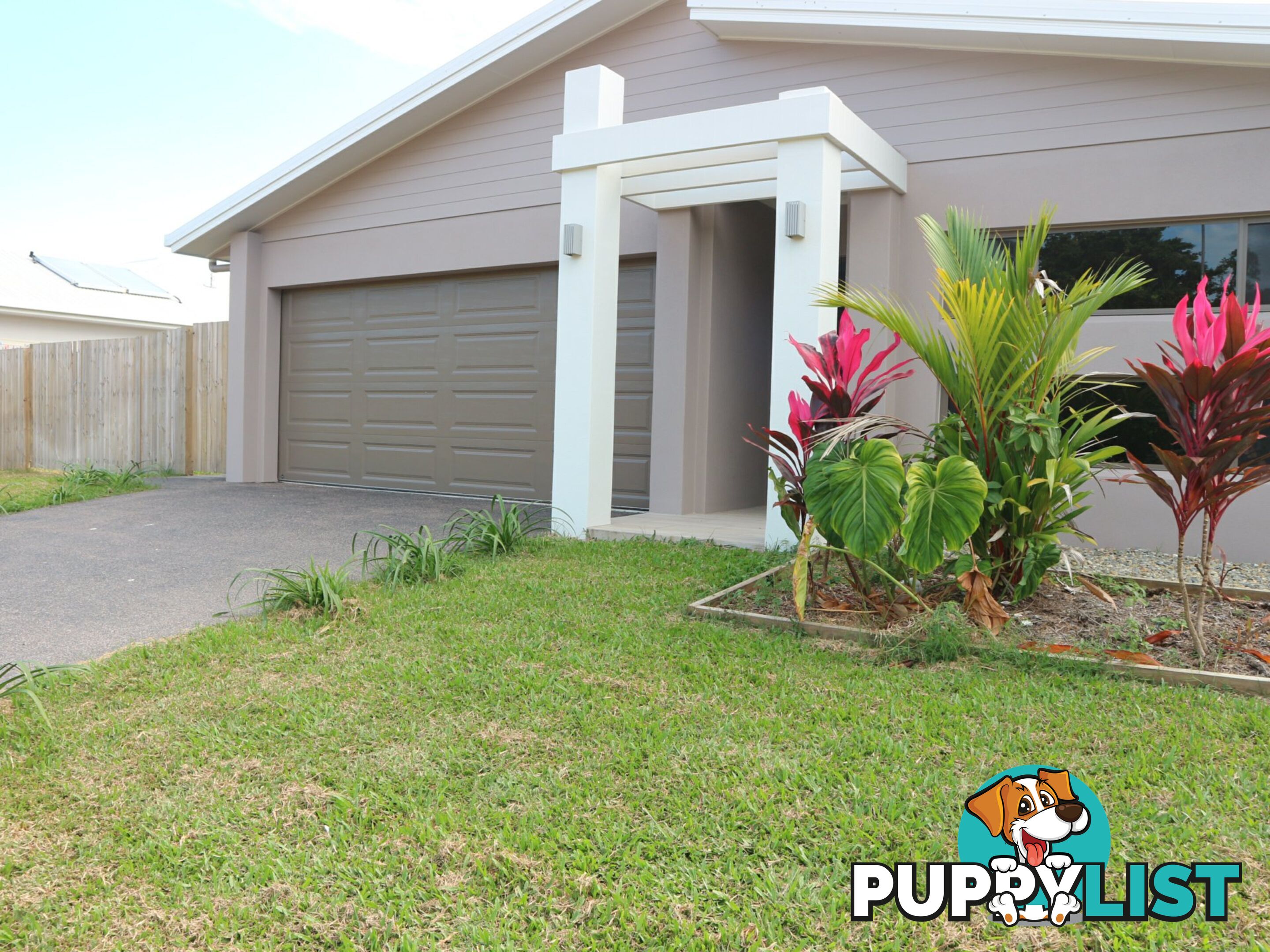 5 Dewal Close WONGA BEACH QLD 4873