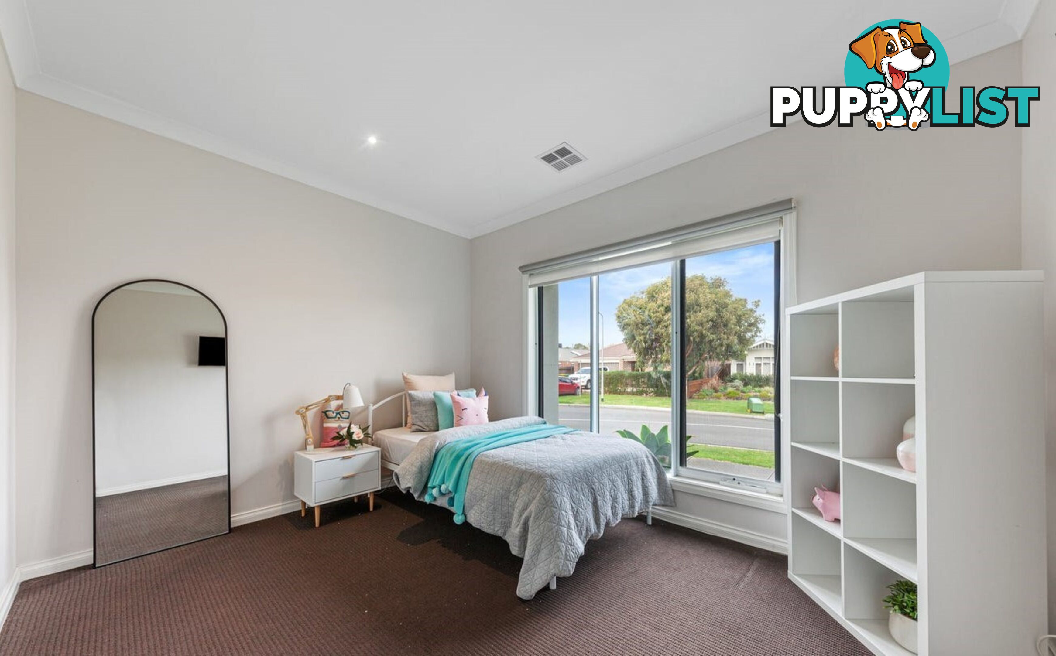 65 Thwaites Road PAKENHAM VIC 3810