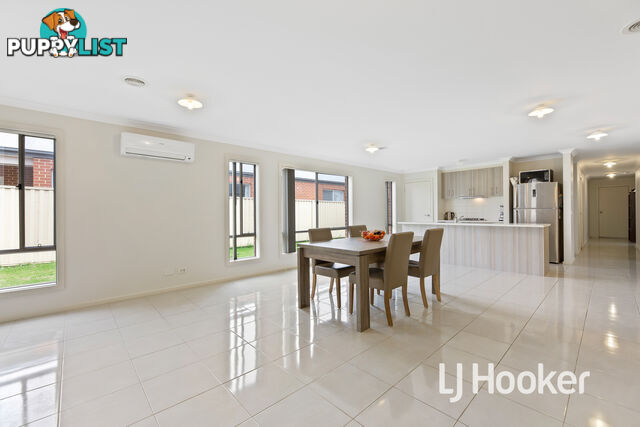 80 Blue Horizons Way PAKENHAM VIC 3810