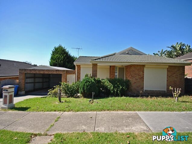 23 Innes Court BERWICK VIC 3806