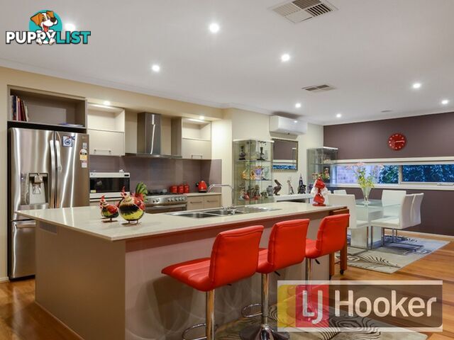 14 Honey Court BERWICK VIC 3806